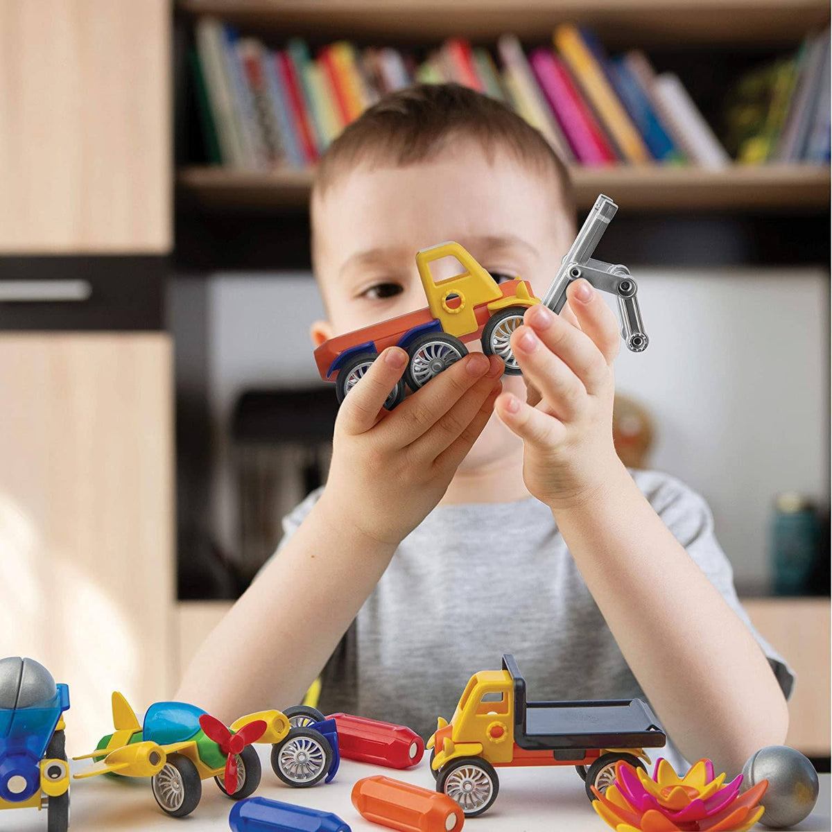 Magnetic Toy Cars Set L7320