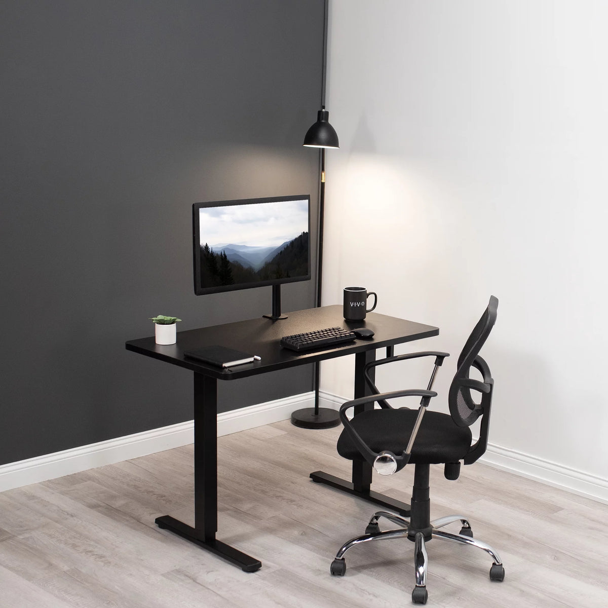 Manual 43” x 24” Stand Up Desk M234068
