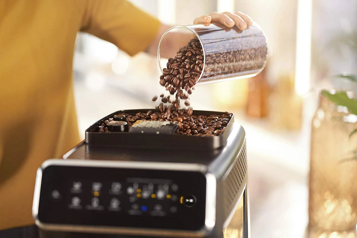 Black Fully Automatic Espresso Machine with LatteGo Q631