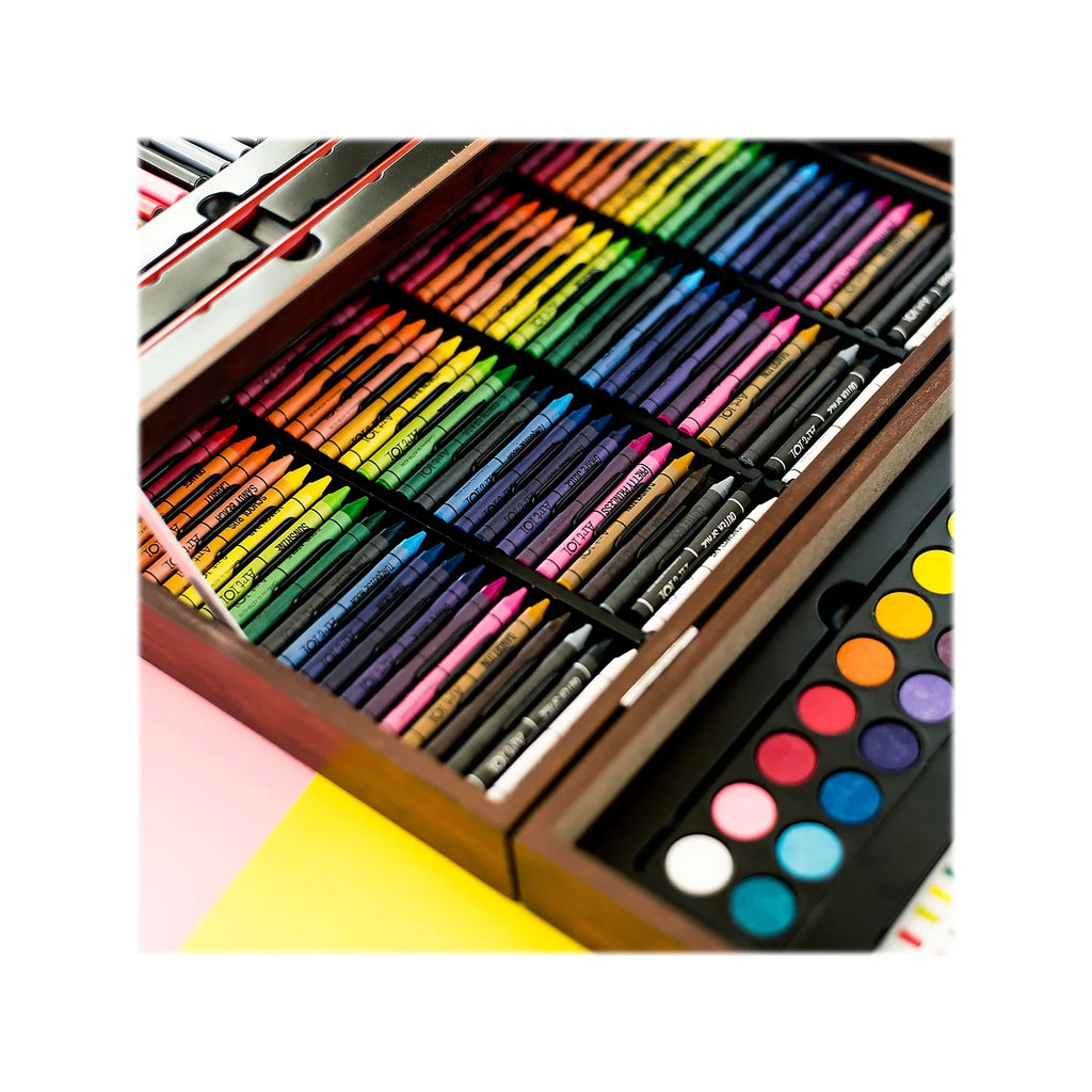 215 Piece Art Set in Wood Case V17547