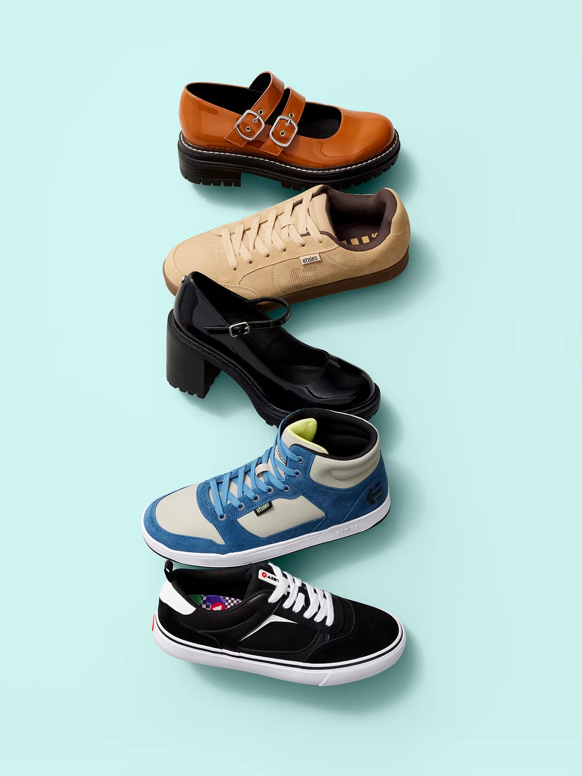 Skate High Top Lace Up Shoes T808742